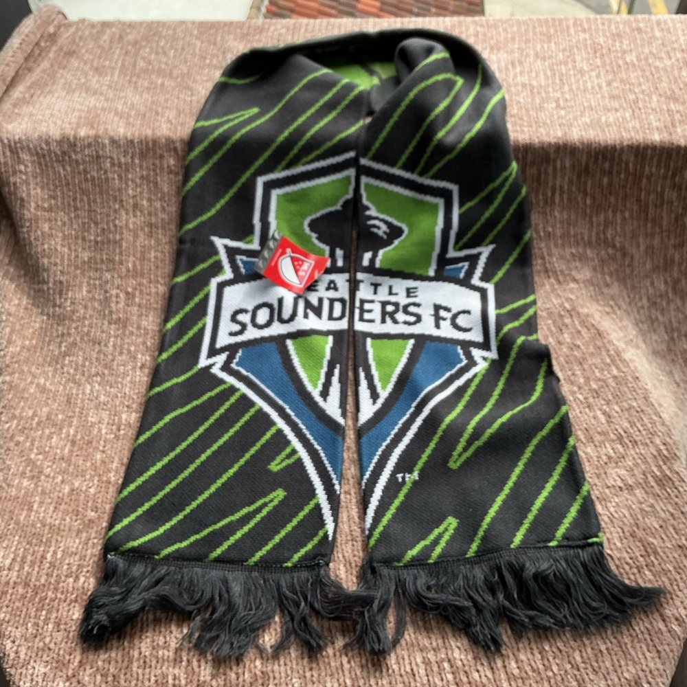 Seattle Sounders MLS x Adidas Scarf - NWT
